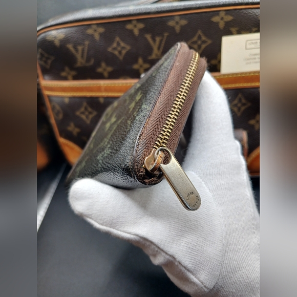 🏷 AS-IS Louis Vuitton Wallet Lot – Monogram Canvas – Parts or Repair - Picture 4 of 17